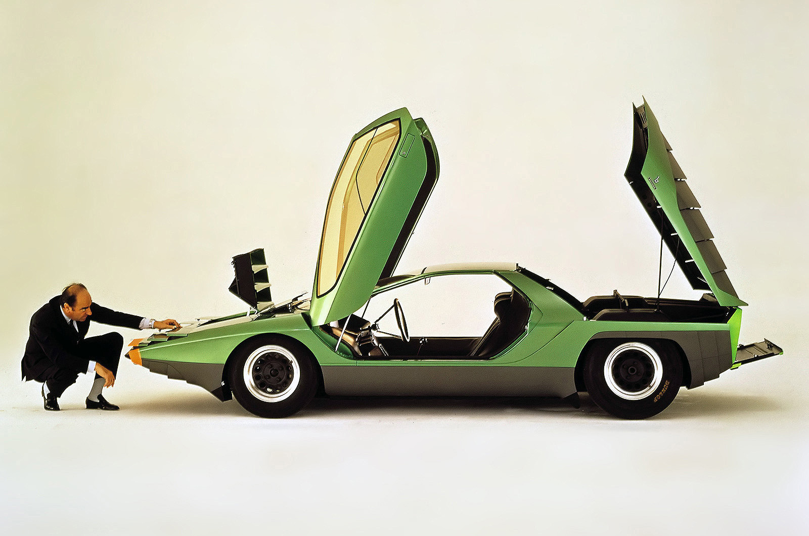 Automotive News Image