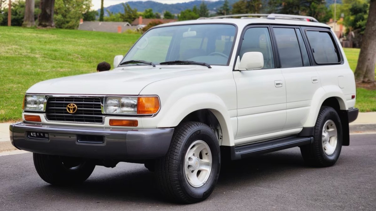 Automotive News Image