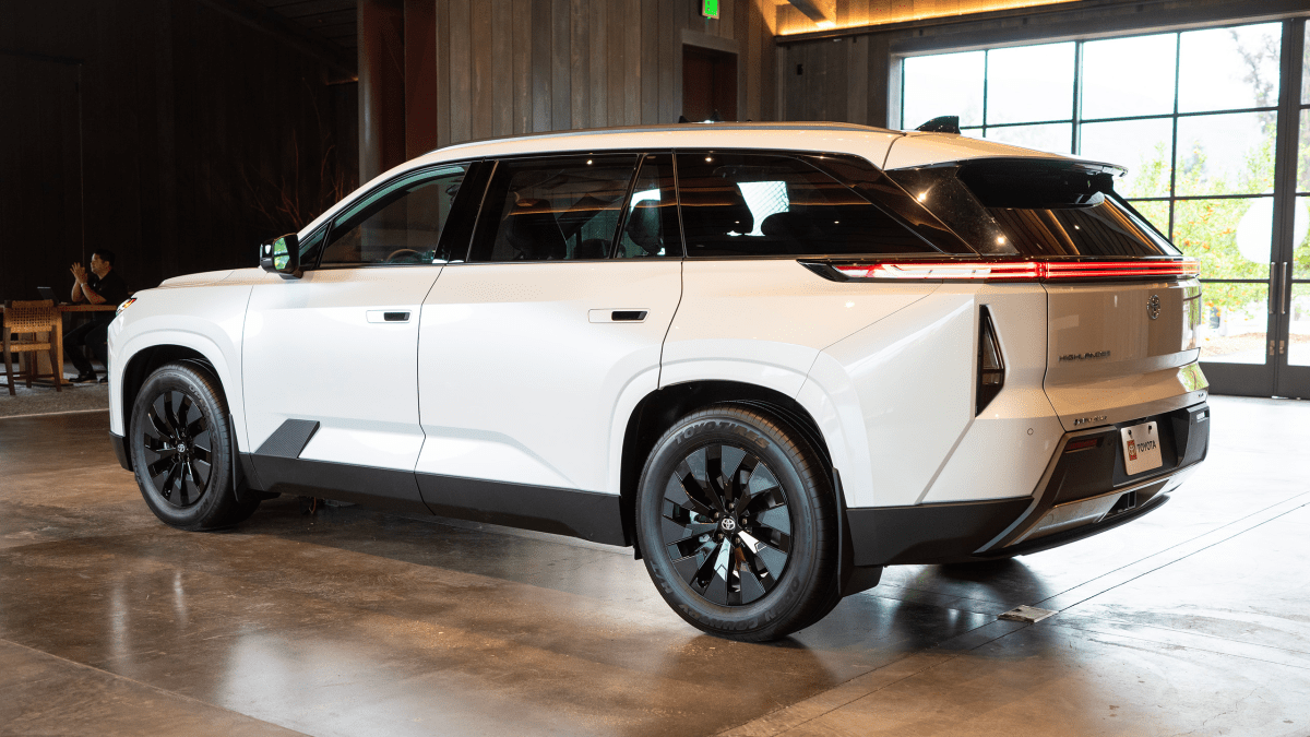 Automotive News Image